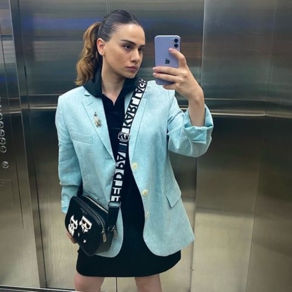 Meet your Posher, Ani - Picture 1 of 1